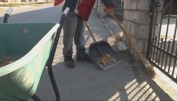 Rezort práce naplno spúšťa prijatie zákona, ktorý odkázaným zoberie dávku, ak odmietnu prácu