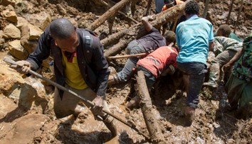 V Papue-Novej Guinei pre obavy z ďalšieho zosuvu pôdy evakuujú tisícky ľudí