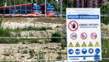 Zverejnili termín, kedy sa električkou po prvýkrát odveziete až na koniec Petržalky
