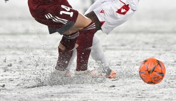 Prečo sa Niké liga musí hrať aj v decembri na zlých trávnikoch? Tu je reakcia kompetentných
