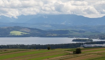 Aby ju nemuseli vypustiť, museli povolať potápačov. Vodohospodári sa pustili do dôležitej opravy Oravskej priehrady