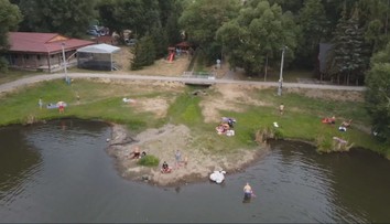 Areál obľúbeného tajchu v Novej Bani zíva prázdnotou. Majitelia prevádzok majú hlavy v smútku