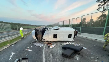Tragická nehoda na poľskej diaľnici, päť ľudí z toho štyri deti bojujú o život