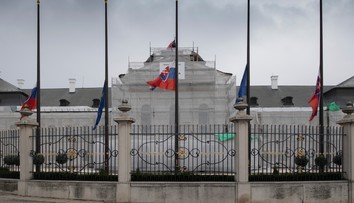 Na Slovensku bol štátny smútok, pripomínali sme si obete nehody pri Nitre