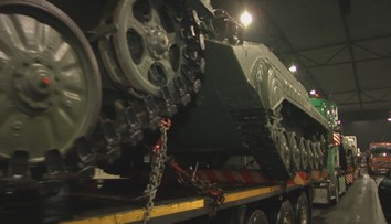 Cez Slovensko sa presúvala bojová technika, ministerstvo obrany o tom nevedelo