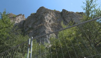 Devínsky hrad má ďalší problém: Hrozí, že sa zrútia časti z jeho brala