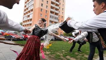 OBRAZOM: Slovensko šibalo a oblievalo