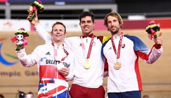 Slovensko má prvú medailu z paralympiády v Tokiu. Postaral sa o ňu Jozef Metelka