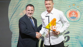 Najviac ocenení získali zástupcovia Slovana Bratislava. Najlepším hráčom Kucka, ktorý si odniesol aj ďalšie prvenstvo