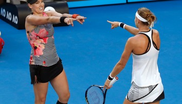 V "českom" finále Australian Open triumf Šafářovej