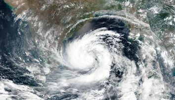 Na Indiu zmietanú koronavírusom sa ženie ďalšia pohroma, akú doteraz nezažili