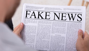 Každý štvrtý Slovák verí konšpiráciám o pandémii. Takmer 15 percent ľudí zase neverí, že na Fica bol spáchaný atentát