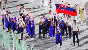 FOTO + VIDEO: Cisár Naruhito slávnostne otvoril olympiádu v Tokiu, oheň zapálila Osaková