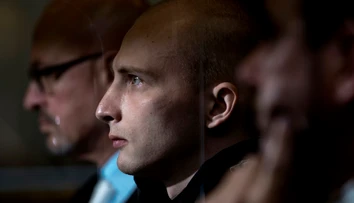 Na súde premietli video z útoku v nemeckom Halle. Páchateľ sa uskŕňal, iní odvracali zrak