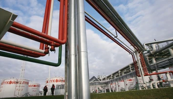 Brusel uviedol dôvody, pre ktoré nepomohol Slovensku a Maďarsku v kauze prerušenia tranzitu ruskej ropy