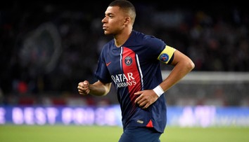 Spoluhráči rozveselili zraneného Škriniara. Mbappé dvoma gólmi poslal PSG medzi osem najlepších