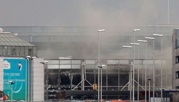 Styčný dôstojník bude verejne vypovedať o sledovaní útočníka z Bruselu