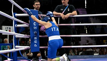 Talianka odchádzala s plačom. OH priniesli duel, ktorý poznačilo kontroverzné rozhodnutie MOV