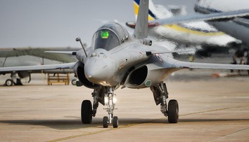 Nešťastie vo Francúzsku. Pri zrážke stíhačiek zahynuli dvaja príslušníci armády