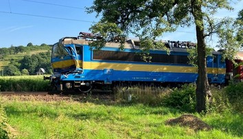 Zrážku s vlakom zapríčinil turecký vodič kamióna. Polícia ho zadržala