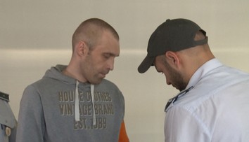 Internetový zvrhlík zneužil desiatky dievčat. Niektoré si chceli siahnuť na život