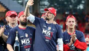 Po dlhom boji so zákernou chorobou zomrel futbalista Marián Čišovský