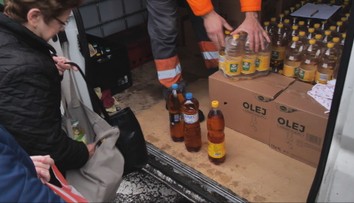 Za tri litre starého dostanú fľašu nového. Mobilný zber použitého kuchynského oleja sa šíri