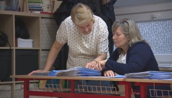 Členovia okrskových komisií hovoria o náročnej volebnej noci. Problémy im vraj robil štatistický úrad