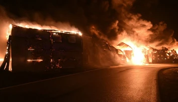 Epický požiar v Mladej Boleslavi. Škody presiahnu jednu miliardu korún