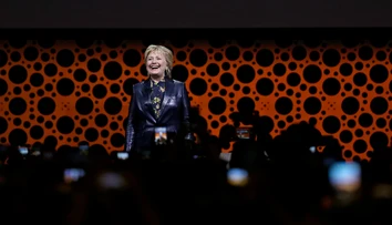 Clintonová v prvom veľkom prejave po prehratých voľbách kritizovala Trumpa