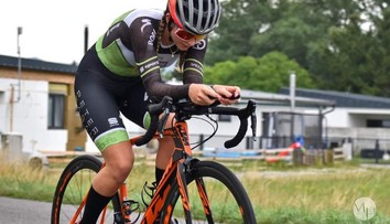 Slovenská reprezentantka v cyklistike žiada od cestárov tisícky eur odškodné za výtlk na ceste