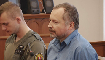 Chladnokrvne si dobodal kamaráta. Začalo sa pojednávanie v prípade vraždy, ktorú nik nechápe