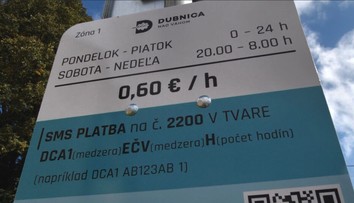 Platené parkovanie aj v menších mestách. Obyvatelia Dubnice nad Váhom sú proti, mesto to vraj nedomyslelo