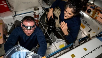 Astronauti, ktorí uviazli na ISS, už poznajú dátum návratu na Zem