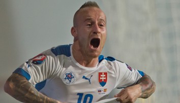 Chelsea dala zaňho Nitre milióny, schoval Neymara a tlieskal mu Messi. Ako sa malý „Miňo“ stal veľkým