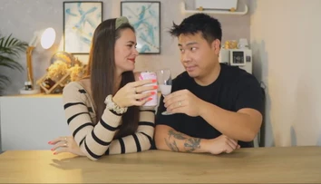 Jej videá sa stali virálnymi. Andrea do nakrúcania ochutnávok jedál zapája aj svojho manžela
