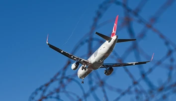 Pilot známej aerolinky zomrel počas letu z USA do Turecka. Posádka musela núdzovo pristáť