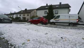 VIDEO: Malorka zažila epickú búrku. Pobrežím lietal nábytok z letných terás