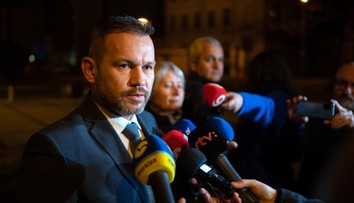 Vyhrážky zastrelením predsedovi Nitrianskeho kraja. Branislav Becík podal oznámenie, kraj plánuje rušiť verejné akcie