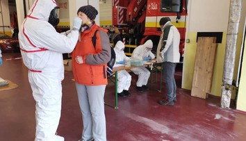 O testovanie je u hasičov veľký záujem. Za tri dni otestovali 17-tisíc ľudí