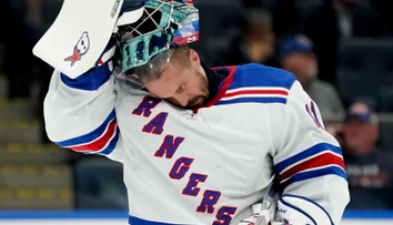 Situácia okolo Jaroslava Haláka je jasnejšia. Skúsený gólman smeruje na skúšku do tímu NHL