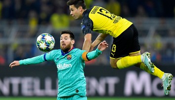 VIDEO-LM: Slavia šokujúco obrala Škriniarovcov o bod, v šlágri v Dortmunde gól nepadol