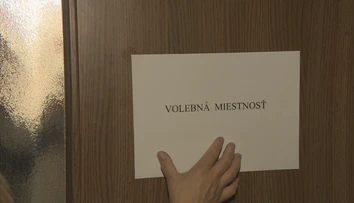 Deň pred voľbami: Takto po celom Slovensku pripravovali volebné miestnosti