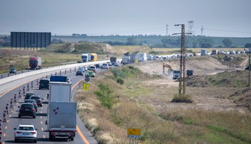 Na bratislavských cestách sa vodiči po nehodách zdržia, úsek D1 je už prejazdný