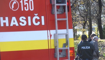 V Humennom zasahovali hasiči pri rozsypanom neznámom bielom prášku