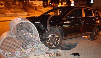 Opitá vodička v Bratislave vpálila do koša v tvare srdca. Slúžil na pomoc zdravotne znevýhodneným deťom