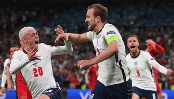 Angličania zdolali Dánov po predĺžení a vo finále ME vyzvú Taliansko