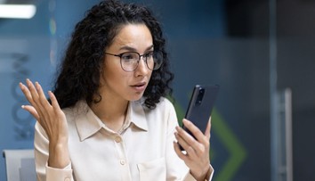 Vrátenie dane 100 eur bolo schválené. Pošleme vám ich na účet, píše sa v podvodnej SMS