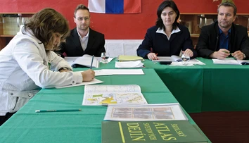 Deviataci budú mať viac hodín dejepisu