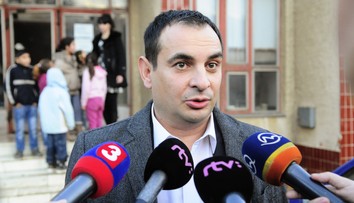 Splnomocnenec vlády Peter Pollák podal návrh na rozpustenie ĽSNS